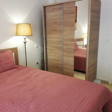 Lovely Apartman Paralía